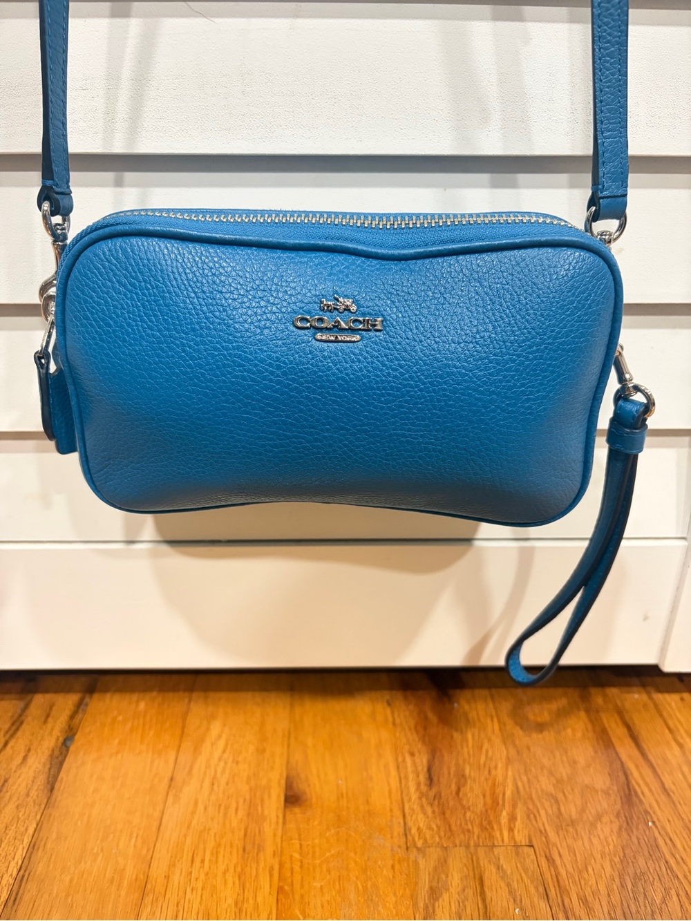 Coach Blue Pebbled Leather Crossbody Wristlet + A GIFT 🎁